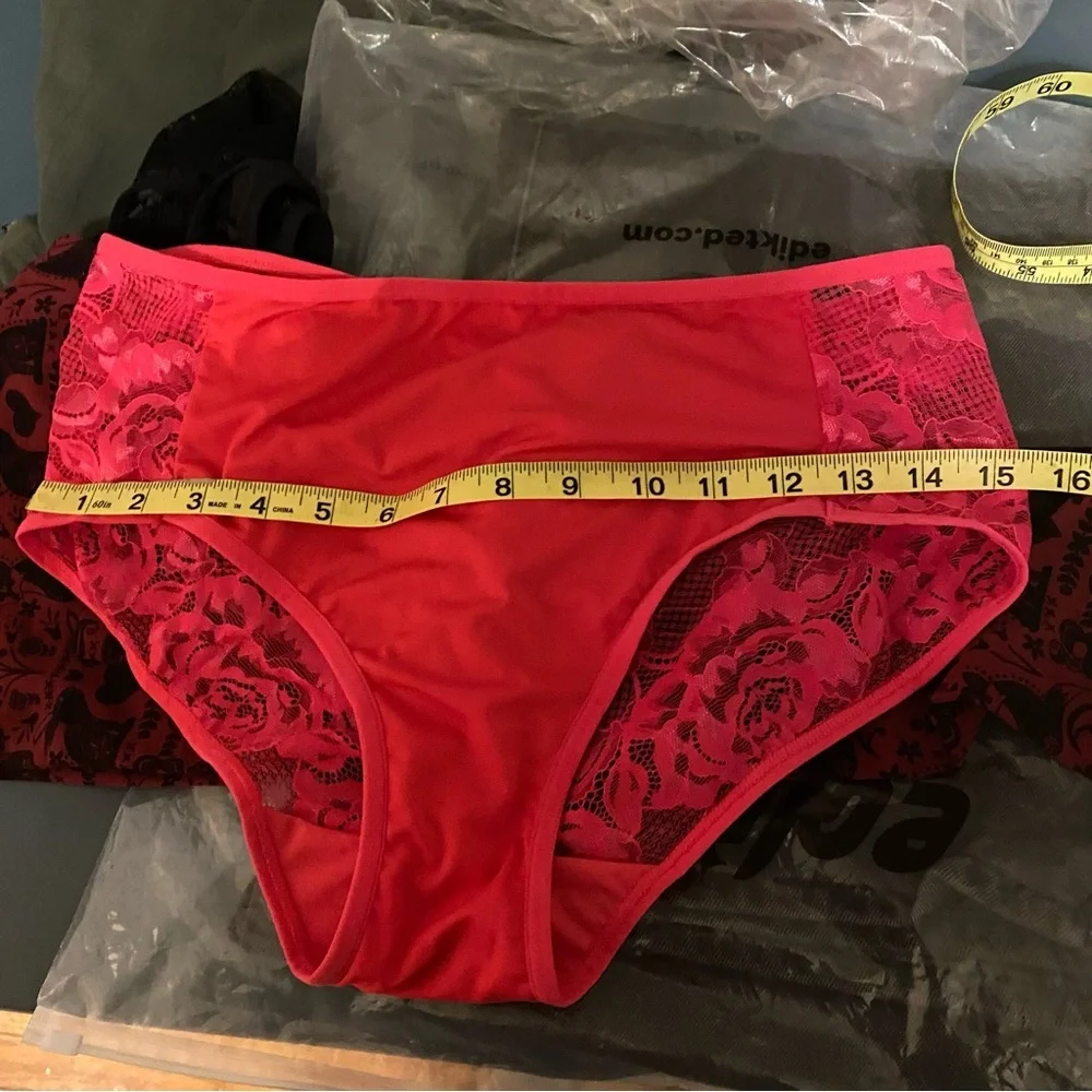 Red and Black Lace Trim Panties Intimates NWOT. Med/Lg